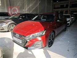 نيسان ألتيما